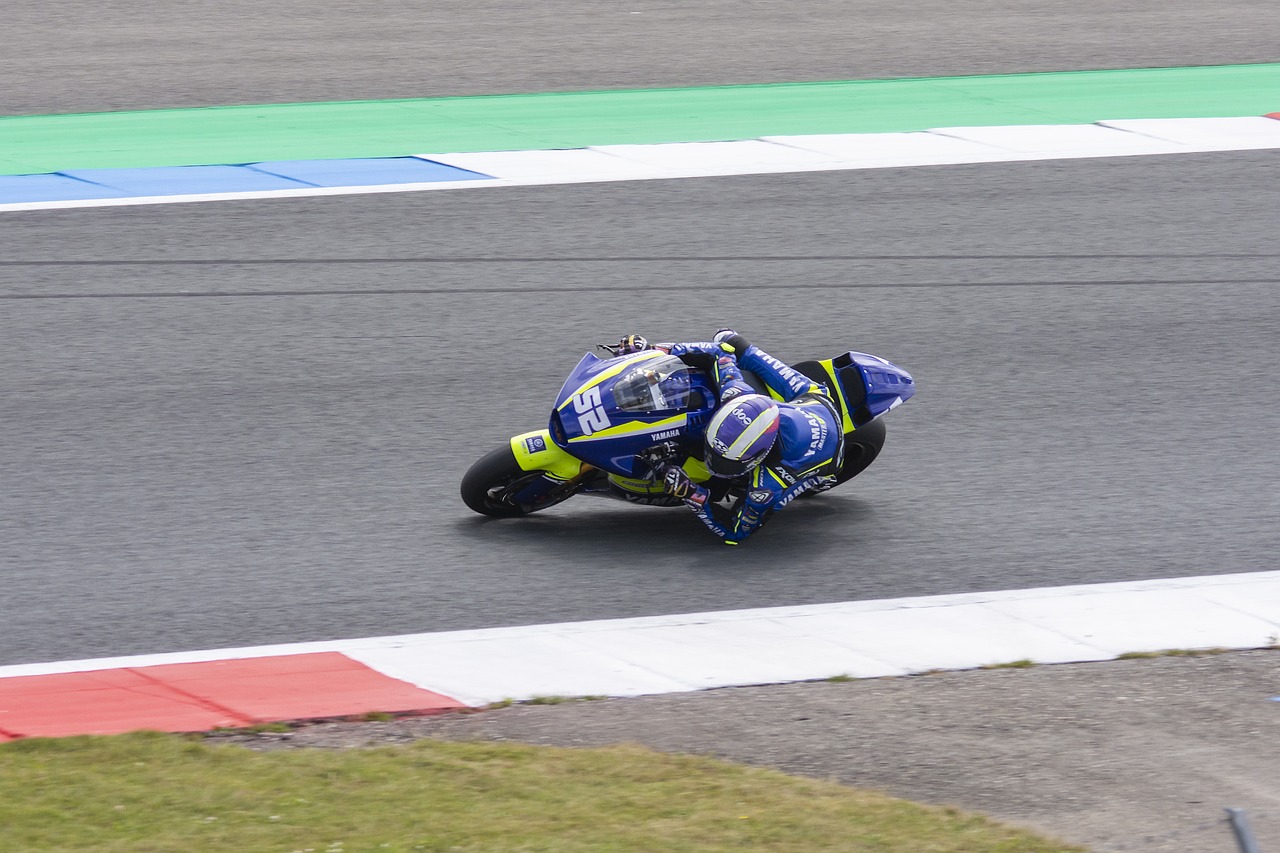 TA：青训瑰宝弗雷迪-波茨崭露头角，铁锤帮传承再续新章