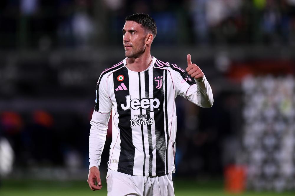 巴恩斯：詹姆斯统治了比赛那么久，他真的很难防守很难阻止